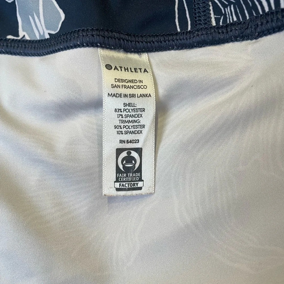 Athleta Navy Blue Floral Sonic Skort Size XL - Picture 5 of 10